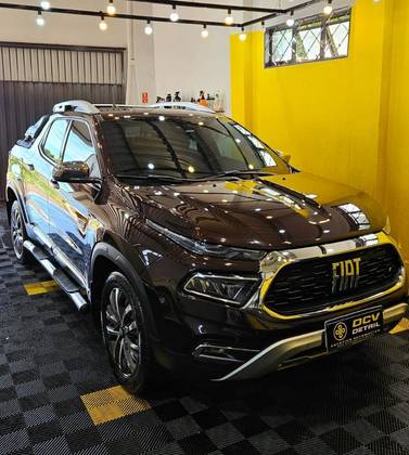 FIAT TORO 2.0 16V TURBO DIESEL RANCH 4WD AT9 FIAT TORO 2.0 16V TURBO DIESEL RANCH 4WD AT9